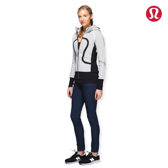 Lululemon Scuba Hoodie - Picture 2 of 7